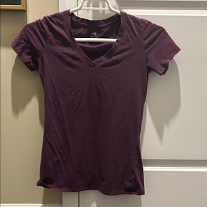 Chic Purple V-Neck Short Sleeve Tee